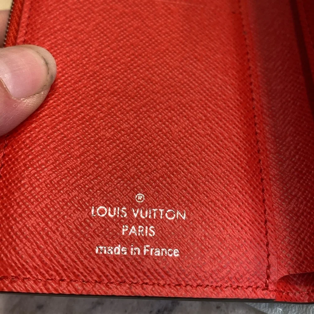 Louis Vuitton Supreme Red Epi Leather Pochette Jour GM Portfolio **HP** - Picture 10 of 14